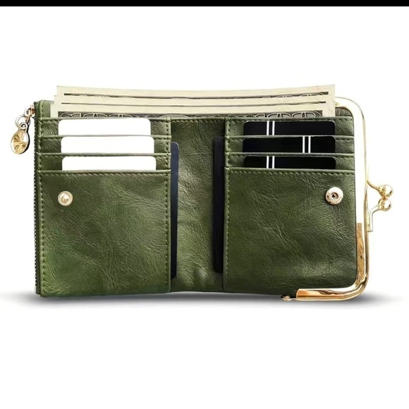 BLACK wallet and coin purse. New. Feels like leather but no verification - Picture 3 of 6